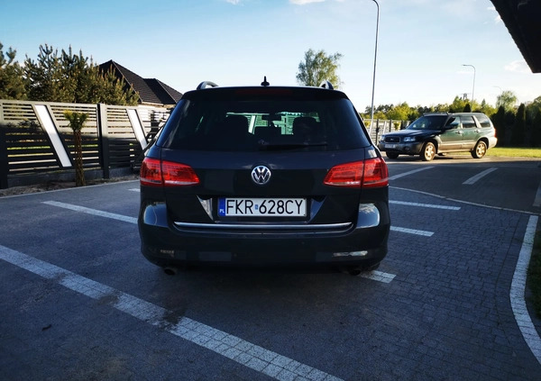 Volkswagen Passat cena 36500 przebieg: 272000, rok produkcji 2011 z Drezdenko małe 407